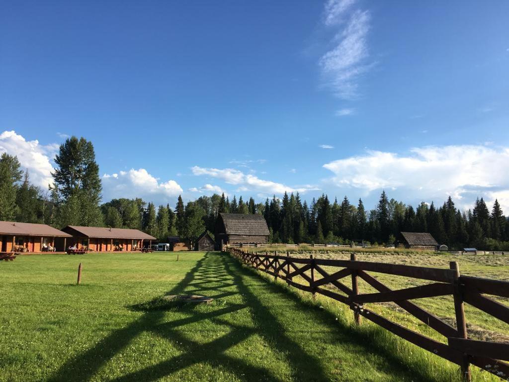 Wells Gray Guest Ranch Hotell Clearwater Eksteriør bilde