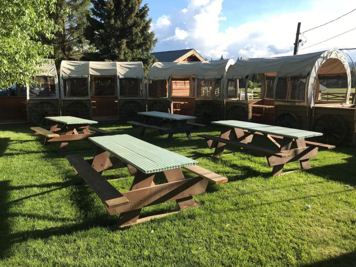 Wells Gray Guest Ranch Hotell Clearwater Eksteriør bilde