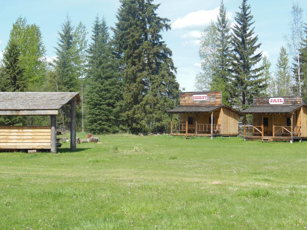 Wells Gray Guest Ranch Hotell Clearwater Eksteriør bilde