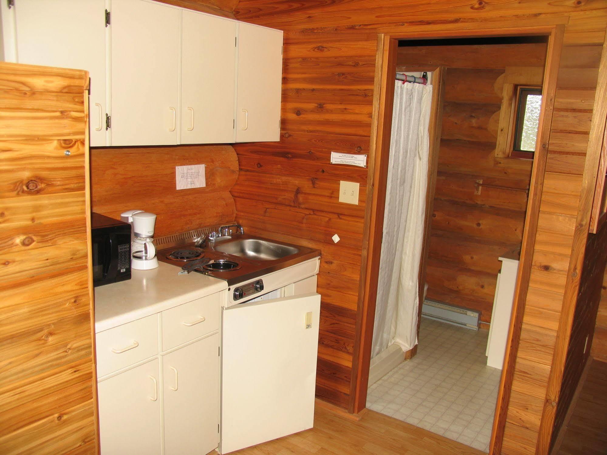 Wells Gray Guest Ranch Hotell Clearwater Eksteriør bilde